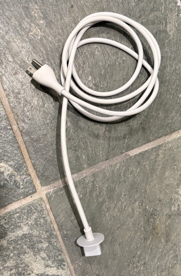 Excellent Apple 21.5" iMac Retina 4K Late 2015 3.3GHz i7 16GB RAM Iris Pro 6200