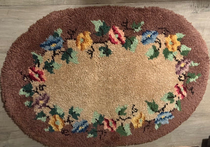 Vtg 1971 Handmade Hooked Rug | Approx. 27x37" Oval Floral Folk Art Accent Mat