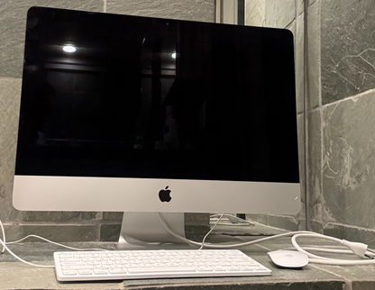 Excellent Apple 21.5" iMac Retina 4K Late 2015 3.3GHz i7 16GB RAM Iris Pro 6200