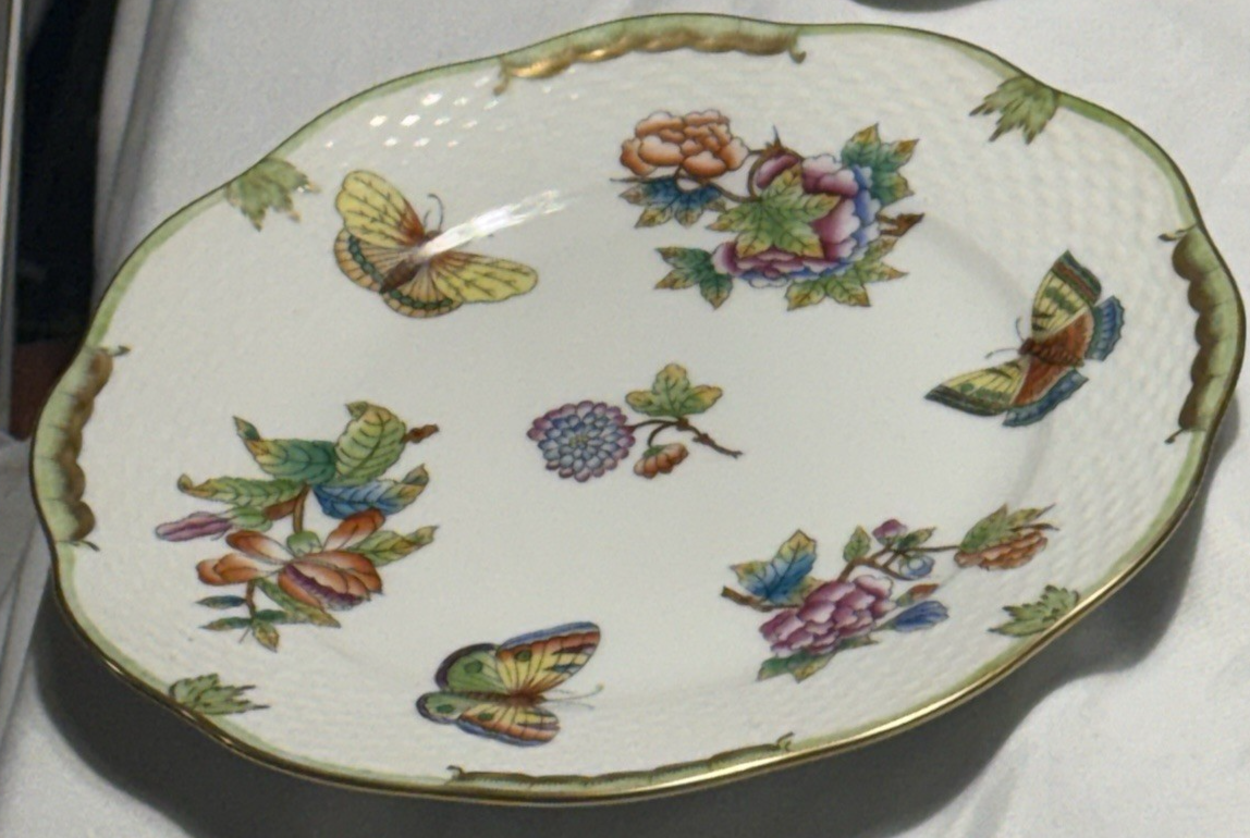 Herend Queen Victoria VBO 8" Salad Plate Dessert Butterflies Flowers Excellent
