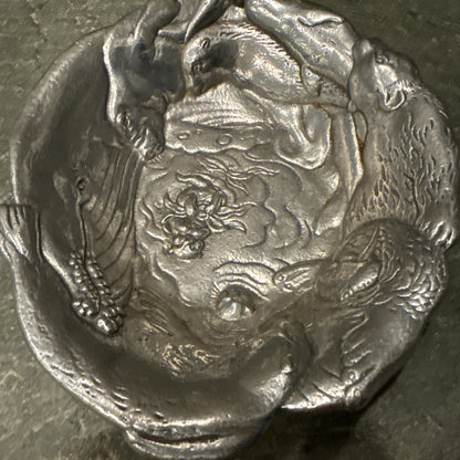 Vintage Arthur Court Ocean Animal Whale Dolphin Aluminum Spoon Rest Bowl '96