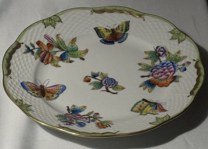 Herend Queen Victoria VBO 8" Salad Plate Dessert Butterflies Flowers Excellent