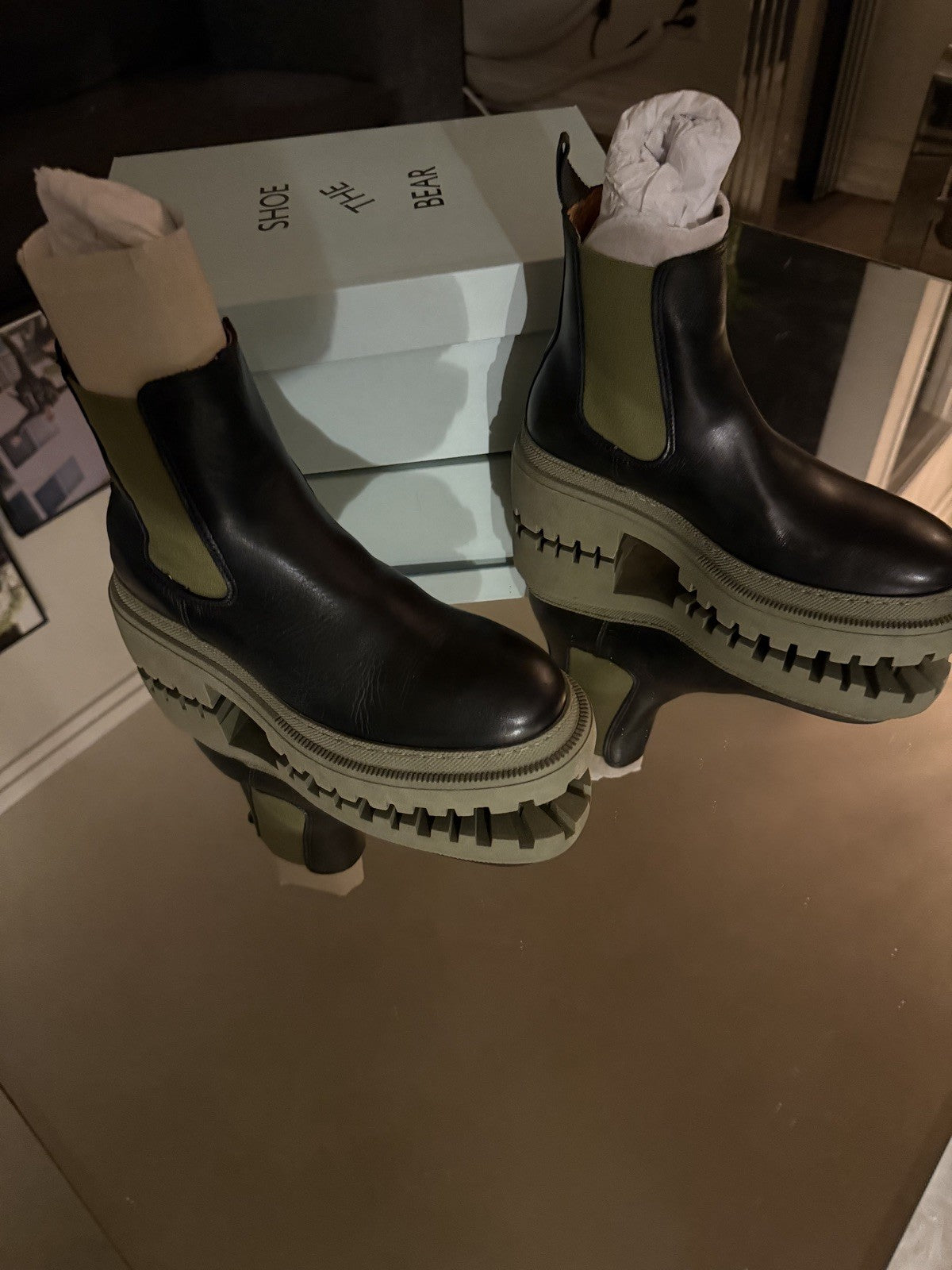 Rare Sundance Catalog Iona Chelsea Boots Black Olive Leather Size 8 NWB