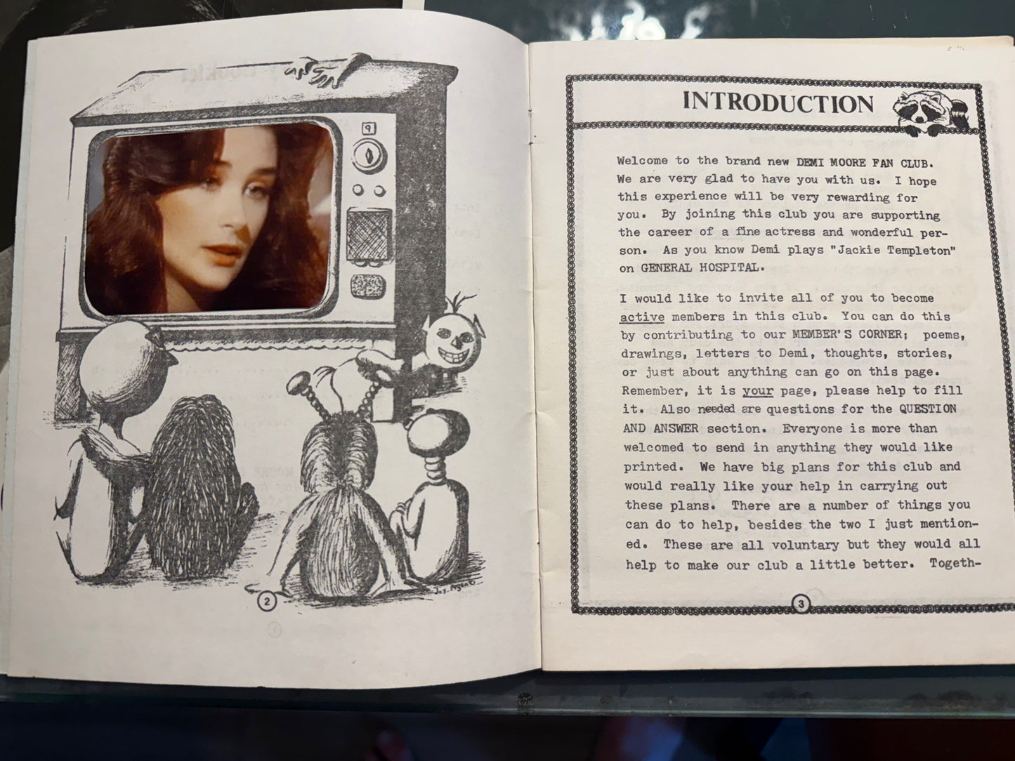 Demi Moore 1982 Fan Club Booklet , 8x10 Signed Photo, Provenance 