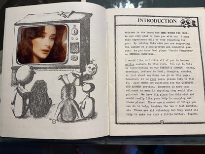 Demi Moore 1982 Fan Club Booklet , 8x10 Signed Photo, Provenance 