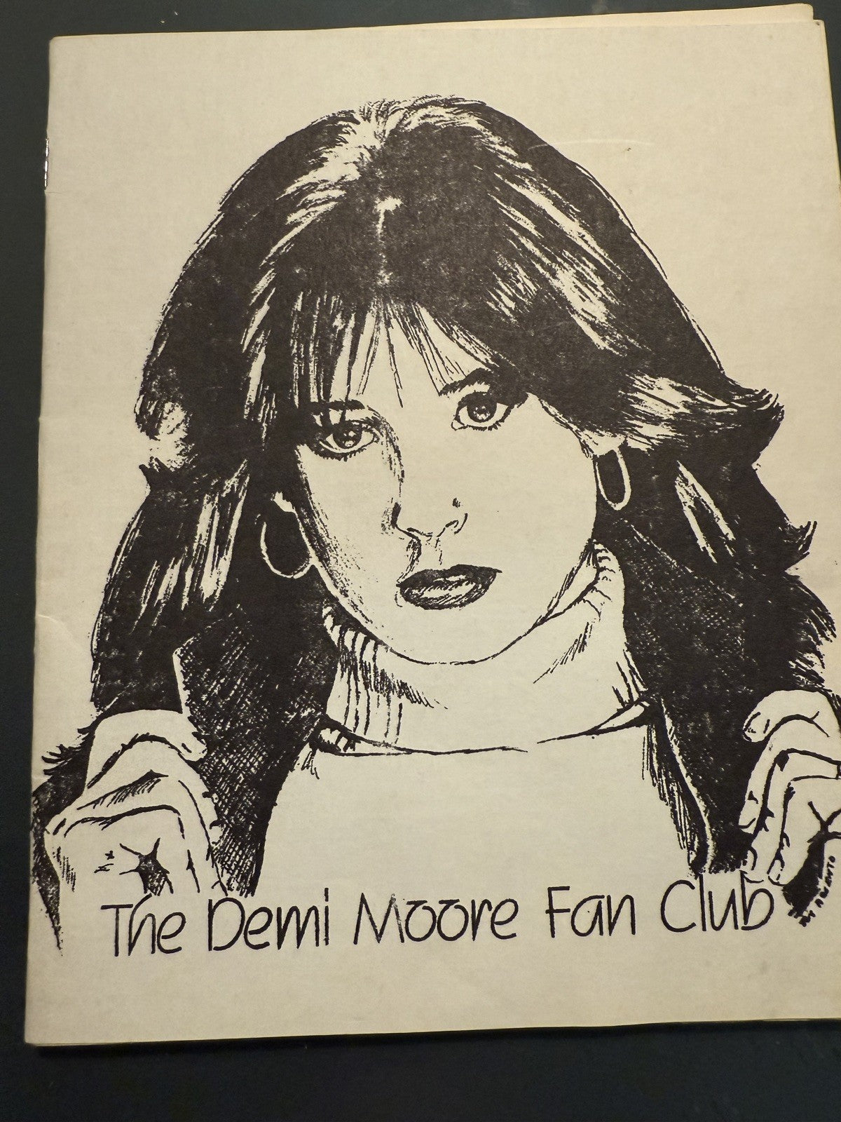 Demi Moore 1982 Fan Club Booklet , 8x10 Signed Photo, Provenance 