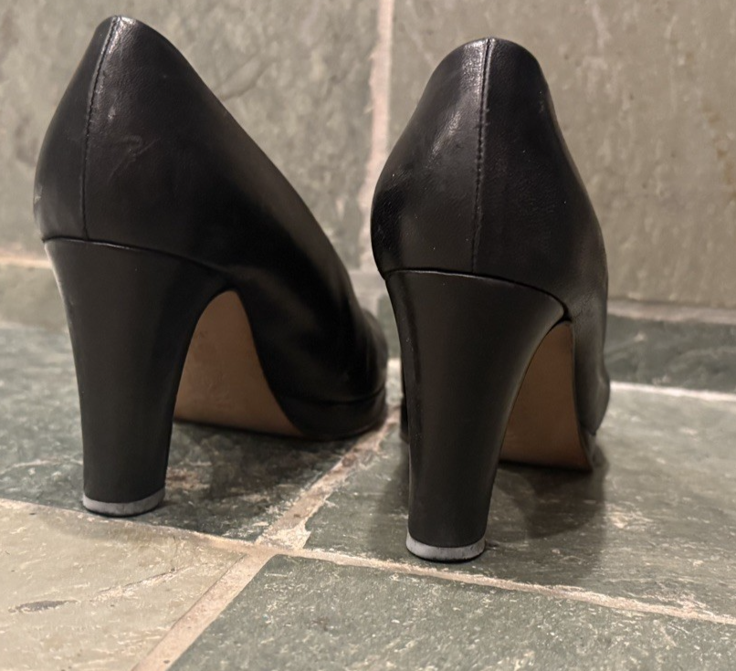 Privilege Paris Black Leather Pumps Heels 38.5 US 8 Vero Cuoio Made Italy