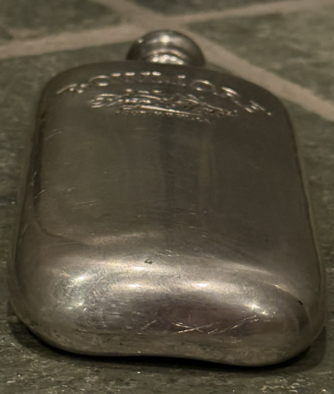 Vtg Bowmore Islay Scotch Whisky Kidney Shaped Hip Flask STAINLESS STEEL 3.4 oz