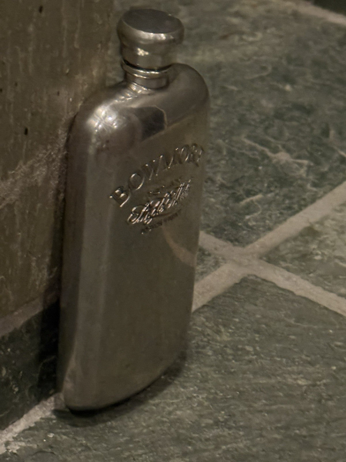 Vtg Bowmore Islay Scotch Whisky Kidney Shaped Hip Flask STAINLESS STEEL 3.4 oz