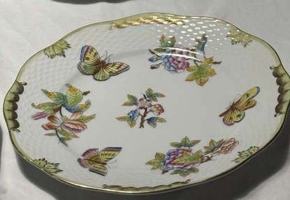 Herend Queen Victoria VBO 8" Salad Plate Dessert Butterflies Flowers Excellent