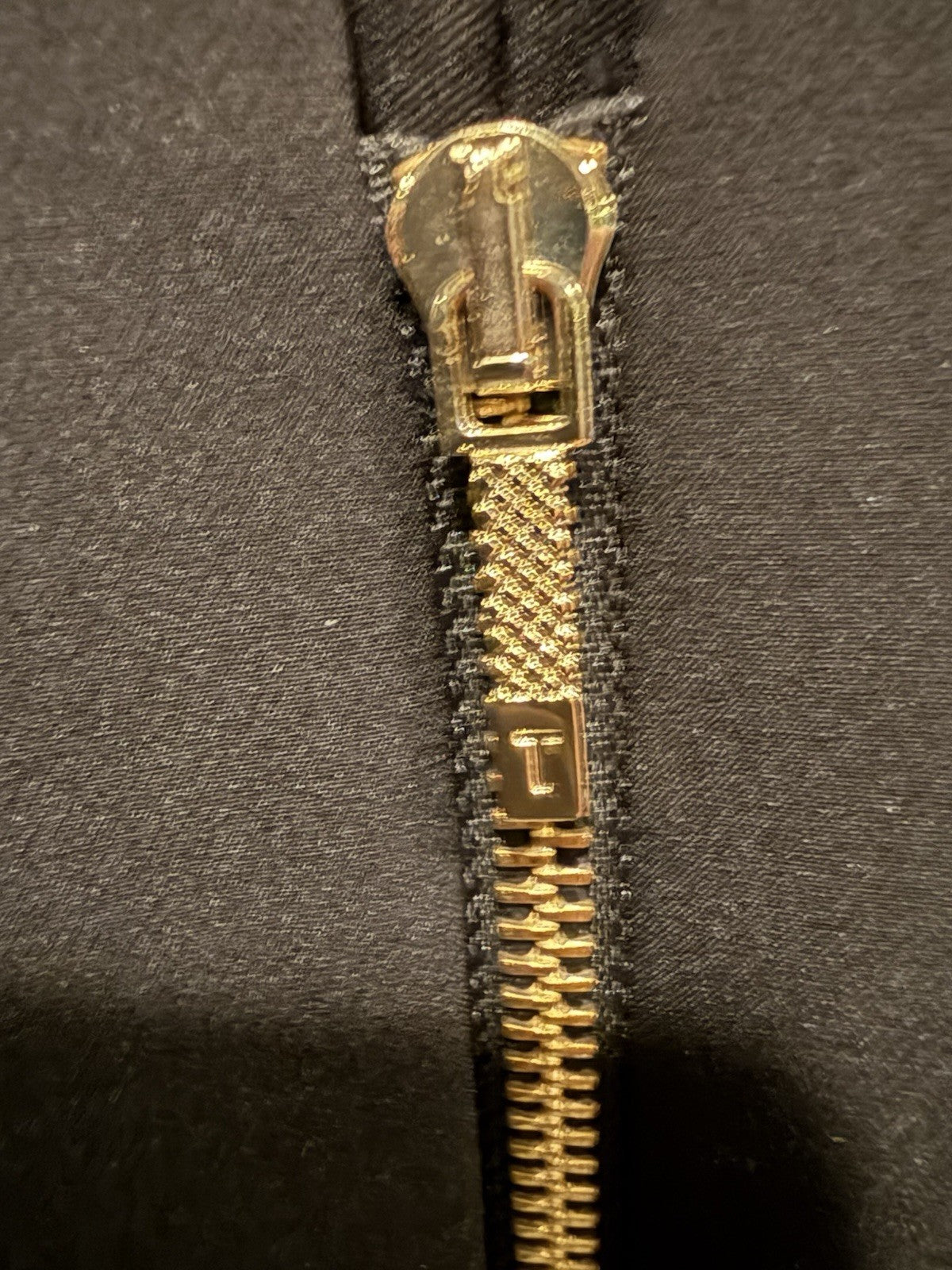 Ted Baker Architectural Pencil Dress Black Cocktail Sheath Gold Zip US 10 Size 4